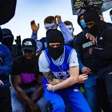 收听 DStacko、观看音乐视频、阅读小传、查看巡演日期等 ！