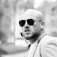 Don Lucaを聴いたり、ミュージックビデオを鑑賞したり、経歴やツアー日程などを確認したりしましょう！