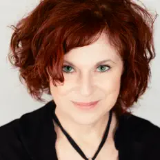 Ouve Laura Green, vê vídeos de música, lê a biografia, vê as datas da digressão e muito mais!