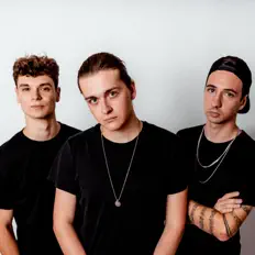Hör dir Idea an, schau dir Musikvideos an, lies die Biografie, finde Tourdaten und mehr!