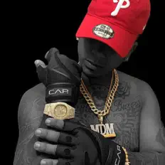 Dengarkan Siah Burg, tonton video musik, baca bio, lihat tanggal tur & lainnya!