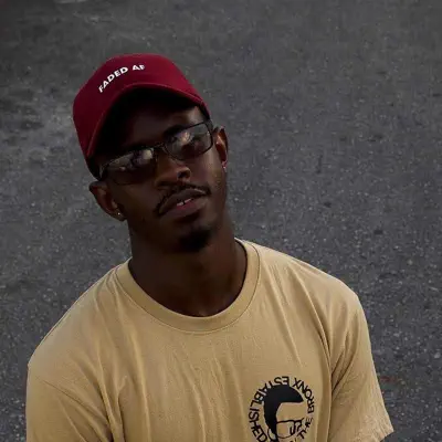 Listen to Tevaughnalleyne, watch music videos, read bio, see tour dates & more!