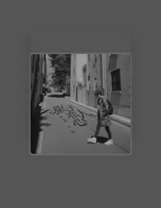 Escucha a 罗小罗, mira videos musicales, lee su biografía, consulta las fechas de las gira y más.