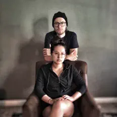 Escucha a Simple Offering, mira videos musicales, lee su biografía, consulta las fechas de las gira y más.