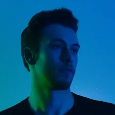 Écoutez Cade Zube, regardez des vidéoclips, lisez la biographie, consultez les dates de tournée et plus encore !