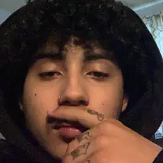 Posłuchaj wykonawcy nvcnee, obejrzyj teledyski, przeczytaj biografię, zobacz daty tras koncertowych i nie tylko!