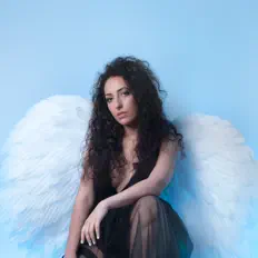 收听 Tatev、观看音乐视频、阅读小传、查看巡演日期等 ！