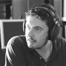 Ouve Nicolas Martin, vê vídeos de música, lê a biografia, vê as datas da digressão e muito mais!