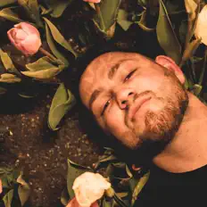 Ακούστε περιεχόμενο από Butter, παρακολουθήστε μουσικά βίντεο, διαβάστε το βιογραφικό, δείτε ημερομηνίες περιοδείας, και πολλά ακόμη!