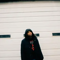 KenTr3を聴いたり、ミュージックビデオを鑑賞したり、経歴やツアー日程などを確認したりしましょう！