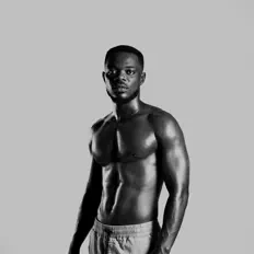 聆聽 Edy.C Radio、觀看音樂影片、閱讀小傳、查看巡演日期等！