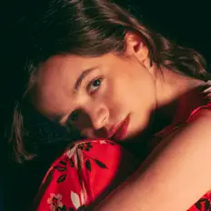 收听 Taylor Castro、观看音乐视频、阅读小传、查看巡演日期等 ！