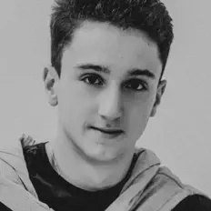 Poslechněte si interpreta SAMIR, sledujte hudební videa, přečtěte si životopis, podívejte se na data turné a další informace.