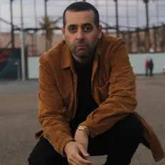 Listen to Mahmood Jrere, watch music videos, read bio, see tour dates & more!