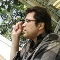 Ouve undefined, vê vídeos de música, lê a biografia, vê as datas da digressão e muito mais!