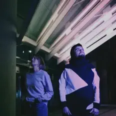 Dengarkan Discofade, tonton video musik, baca bio, lihat tanggal tur & lainnya!