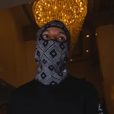 聆聽 Mikey Merritt、觀看音樂影片、閱讀小傳、查看巡演日期等！