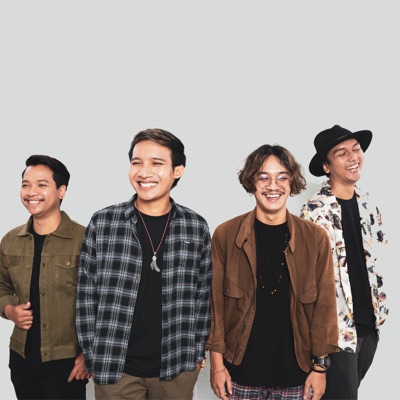 Listen to HarmoniA, watch music videos, read bio, see tour dates & more!