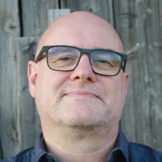 Ouça Superweihs, assista a videoclipes, leia a biografia, veja as datas das turnês e mais!