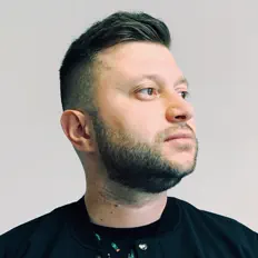 KRECUを聴いたり、ミュージックビデオを鑑賞したり、経歴やツアー日程などを確認したりしましょう！