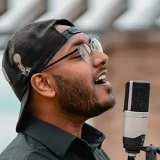 Écoutez Sanjay Sankat, regardez des vidéoclips, lisez la biographie, consultez les dates de tournée et plus encore !