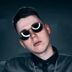 Escucha a Aligarh, mira vídeos musicales, lee la biografía, consulta fechas de giras y mucho más.