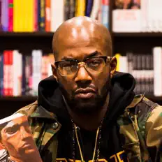 Luister naar Damion Square, bekijk muziekvideo's, lees de bio, bekijk de tourdata, en meer!