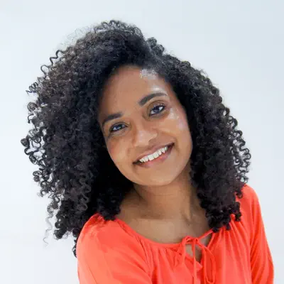 Listen to Flávia Cristinne, watch music videos, read bio, see tour dates & more!