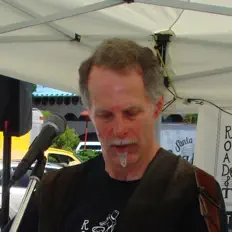 Dengarkan Drew James, tonton video musik, baca bio, lihat tanggal tur & lainnya!