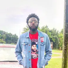 Young Tip dinle, müzik videolarını izle, biyografisini oku, tur tarihlerini ve daha fazlasını gör!