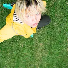 聆聽 boywithahalo、觀看音樂影片、閱讀小傳、查看巡演日期等！