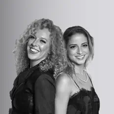 Sisters Grimm: песни, клипы, биография, даты выступлений и многое другое.