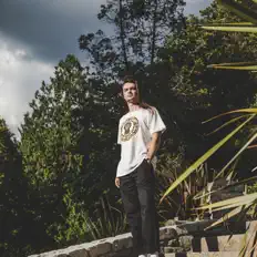 Luister naar Zion., bekijk muziekvideo's, lees de bio, bekijk de tourdata, en meer!