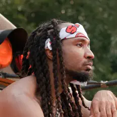 Luister naar Celis, bekijk muziekvideo's, lees de bio, bekijk de tourdata, en meer!