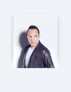 Listen to 雷龙, watch music videos, read bio, see tour dates & more!