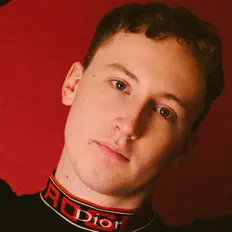 Ouve RALFY, vê vídeos de música, lê a biografia, vê as datas da digressão e muito mais!