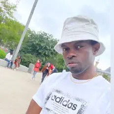 Ouve Gad&luya, vê vídeos de música, lê a biografia, vê as datas da digressão e muito mais!