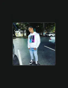 Ayzze을(를) 듣고, 뮤직 비디오를 보고, 약력을 읽고, 투어 일정 등을 확인하세요!