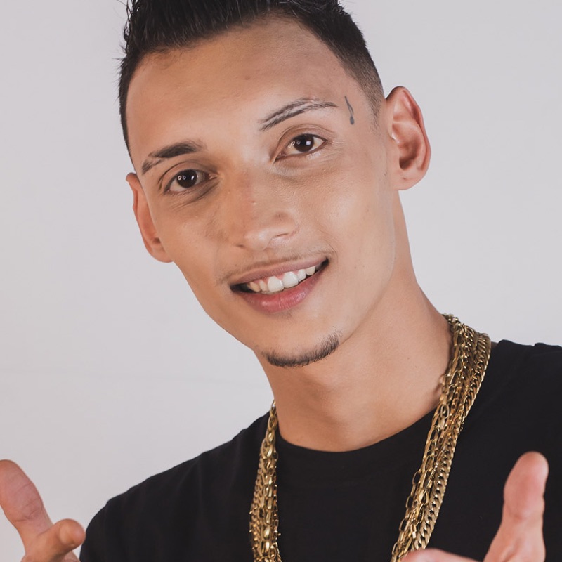 DJ Lukinha da Inestan - Meia Noite Ela Sai (feat. PL Torvic)