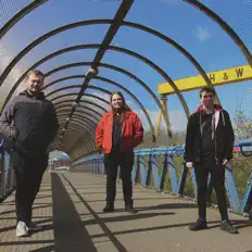 Listen to Reasy Ajarro, watch music videos, read bio, see tour dates & more!