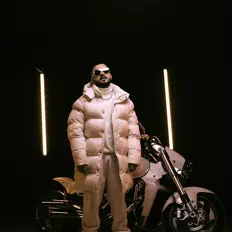 Escucha a KAZ-IN, mira videos musicales, lee su biografía, consulta las fechas de las gira y más.