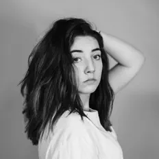 Écoutez Aliza, regardez des vidéoclips, lisez la biographie, consultez les dates de tournée et plus encore !