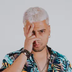 收听 Iron X、观看音乐视频、阅读小传、查看巡演日期等 ！