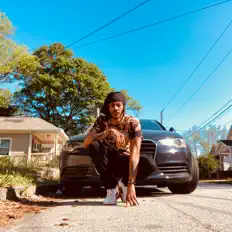 Ακούστε περιεχόμενο από Dxpe Mikie, παρακολουθήστε μουσικά βίντεο, διαβάστε το βιογραφικό, δείτε ημερομηνίες περιοδείας, και πολλά ακόμη!