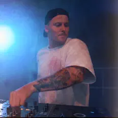 Escucha a MIXTUREZ, mira videos musicales, lee su biografía, consulta las fechas de las gira y más.