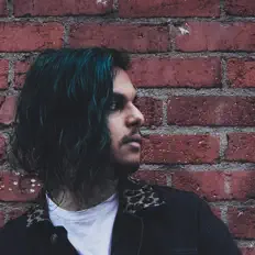 聆聽 Rian Cunningham、觀看音樂影片、閱讀小傳、查看巡演日期等！