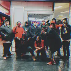 聆聽 Hellbred、觀看音樂影片、閱讀小傳、查看巡演日期等！