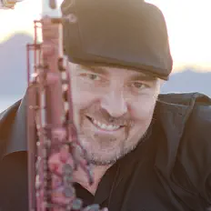 Dengarkan David Halliday, tonton video musik, baca bio, lihat tanggal tur & lainnya!