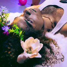 Xomarianoを聴いたり、ミュージックビデオを鑑賞したり、経歴やツアー日程などを確認したりしましょう！