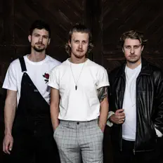 Ascolta Bell Baronets, guarda video musicali, leggi la biografia, vedi le date del tour & altro!